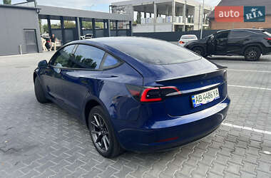 Седан Tesla Model 3 2021 в 