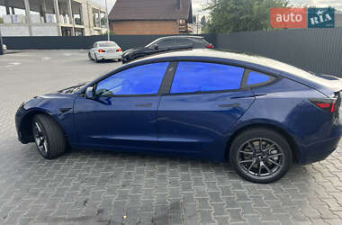 Седан Tesla Model 3 2021 в 