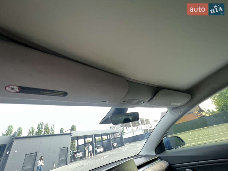 Седан Tesla Model 3 2021 в Вінниці