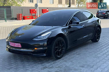 Седан Tesla Model 3 2020 в Днепре