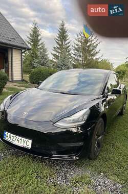 Седан Tesla Model 3 2019 в Киеве
