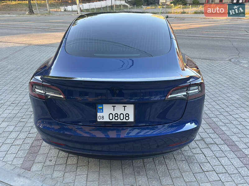 Седан Tesla Model 3 2019 в Запоріжжі