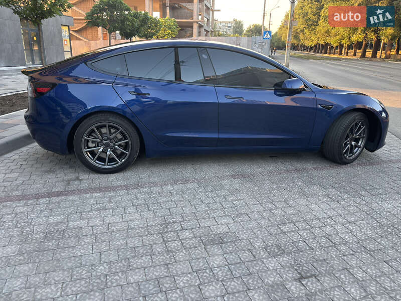 Седан Tesla Model 3 2019 в Запоріжжі