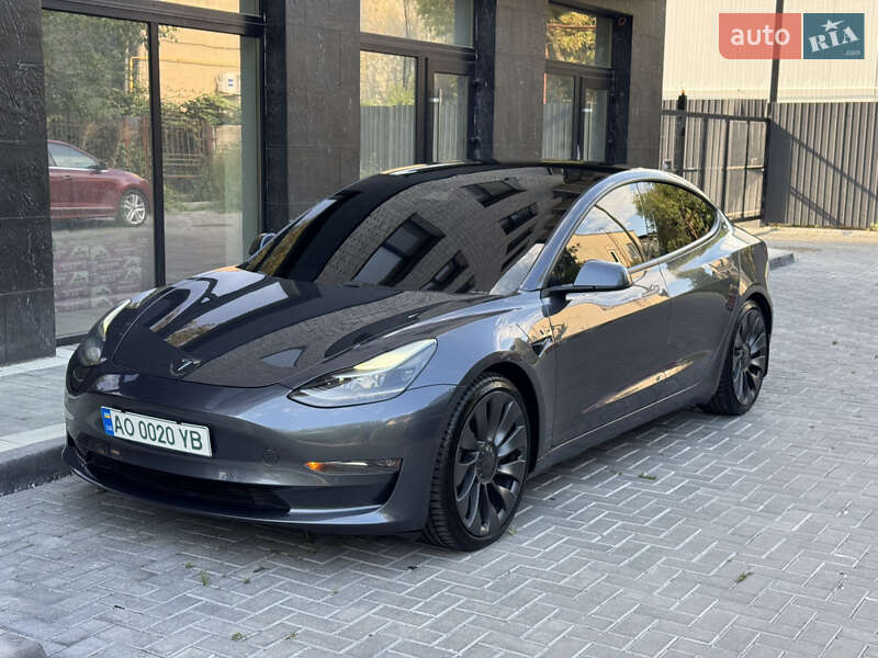 Tesla Model 3 2021