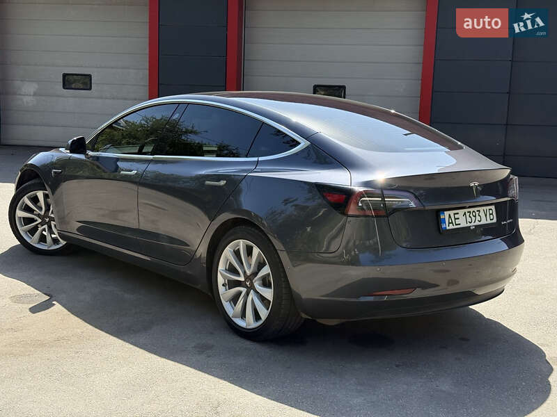 Седан Tesla Model 3 2019 в Харькове