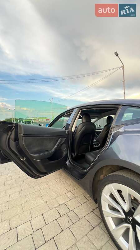 Седан Tesla Model 3 2021 в Хусте фото 16 Седан Tesla Model 3 2021 в Хусте