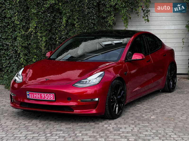 Tesla Model 3 2020