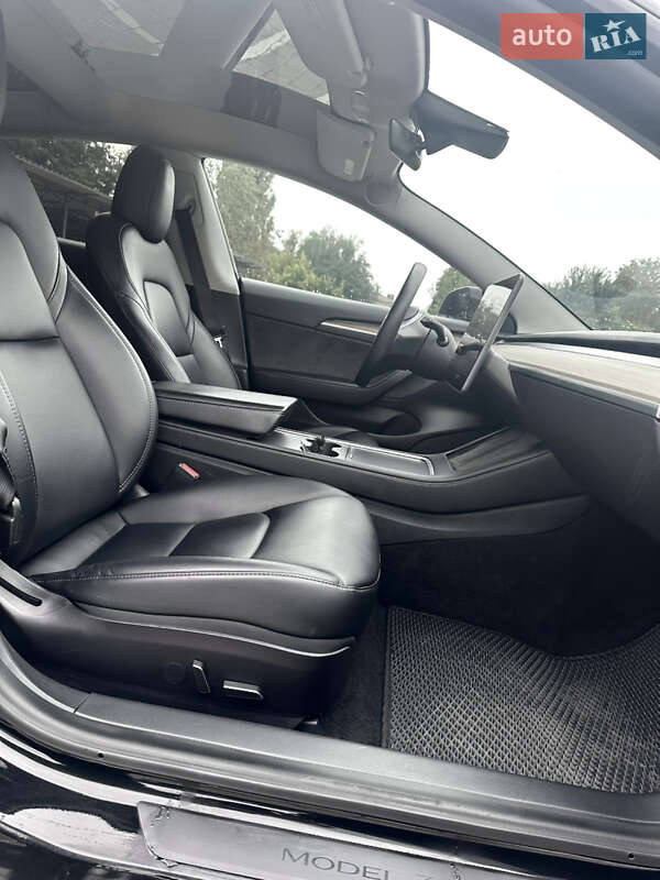 Седан Tesla Model 3 2021 в Луцке фото 10 Седан Tesla Model 3 2021 в Луцке
