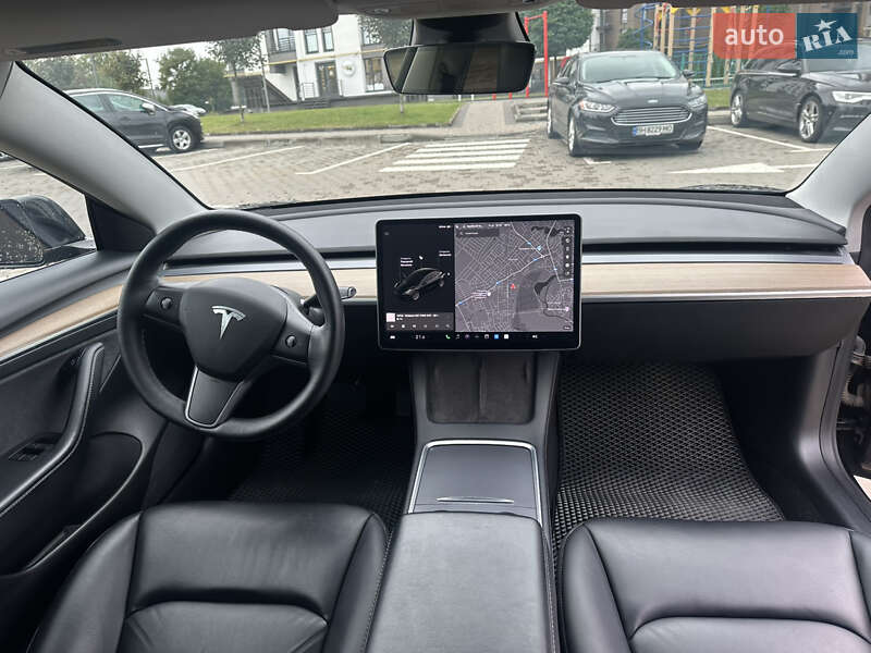 Седан Tesla Model 3 2021 в Луцке фото 12 Седан Tesla Model 3 2021 в Луцке