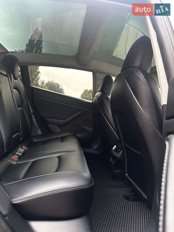 Седан Tesla Model 3 2021 в Луцке фото 11 Седан Tesla Model 3 2021 в Луцке