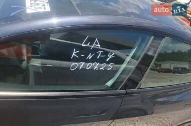 Седан Tesla Model 3 2024 в 