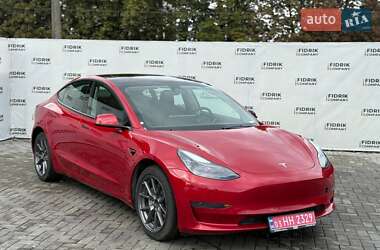 Седан Tesla Model 3 2022 в Луцьку