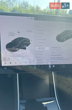 Седан Tesla Model 3 2019 в 
