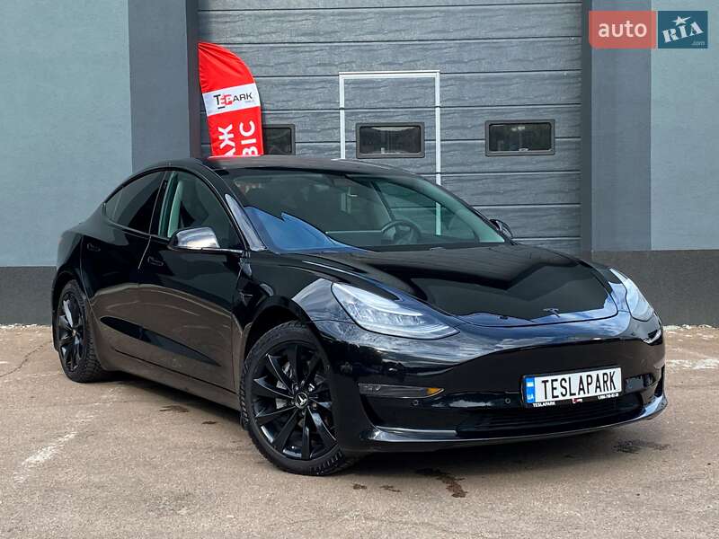 Tesla Model 3 2018