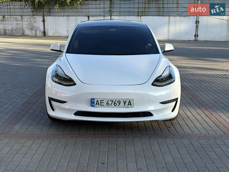 Седан Tesla Model 3 2021 в Днепре фото 3 Седан Tesla Model 3 2021 в Днепре