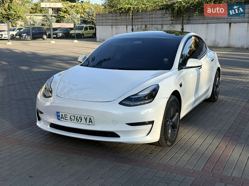 Седан Tesla Model 3 2021 в Днепре фото 2 Седан Tesla Model 3 2021 в Днепре