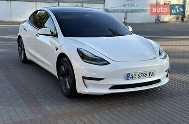 Седан Tesla Model 3 2021 в Днепре