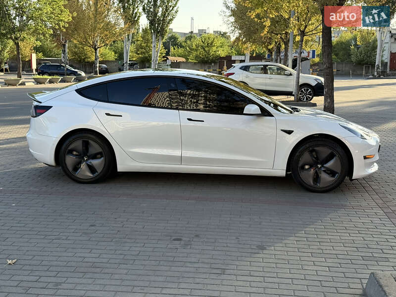 Седан Tesla Model 3 2021 в Днепре фото 6 Седан Tesla Model 3 2021 в Днепре