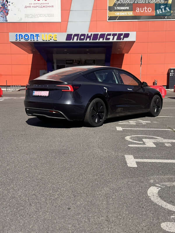 Седан Tesla Model 3 2024 в Киеве фото 18 Седан Tesla Model 3 2024 в Киеве