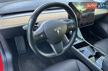 Седан Tesla Model 3 2018 в 
