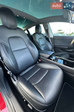 Седан Tesla Model 3 2018 в 