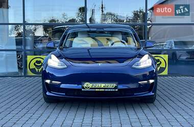 Седан Tesla Model 3 2020 в 