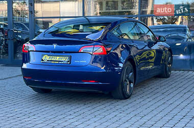 Седан Tesla Model 3 2020 в 