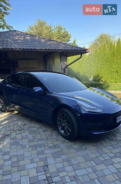 Седан Tesla Model 3 2019 в 