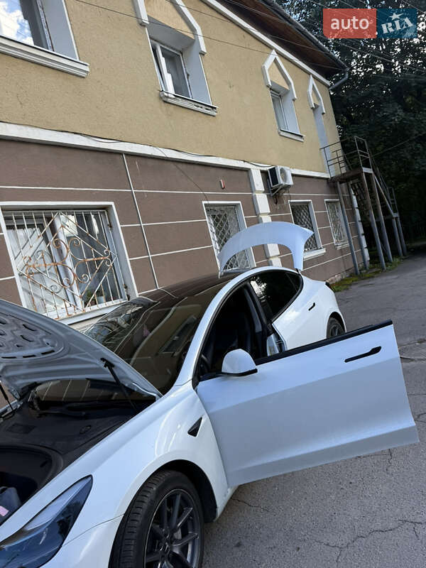 Седан Tesla Model 3 2021 в Трускавці фото 17 Седан Tesla Model 3 2021 в Трускавці