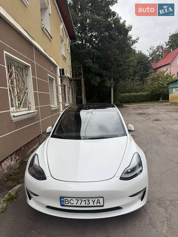 Седан Tesla Model 3 2021 в Трускавці фото 22 Седан Tesla Model 3 2021 в Трускавці