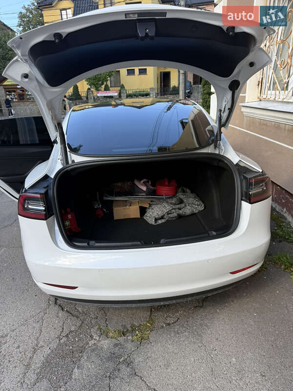 Седан Tesla Model 3 2021 в Трускавці фото 39 Седан Tesla Model 3 2021 в Трускавці