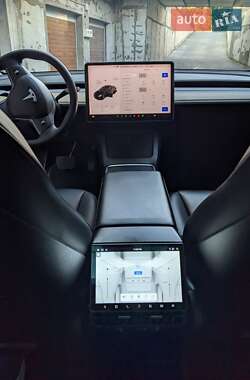 Седан Tesla Model 3 2021 в Тернополе