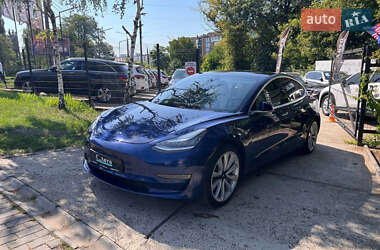 Седан Tesla Model 3 2019 в Черновцах
