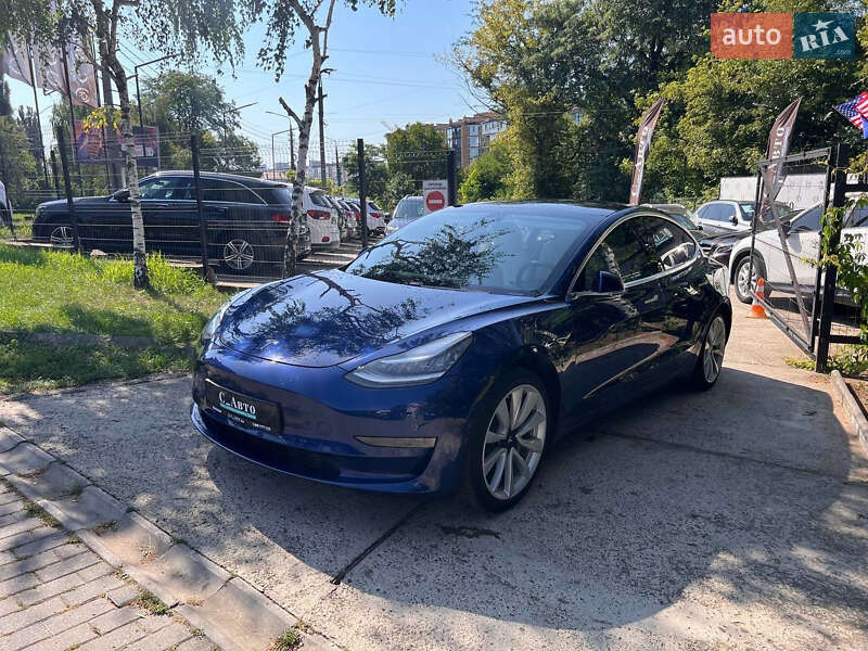 Tesla Model 3 2019