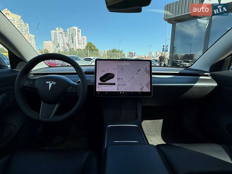 Седан Tesla Model 3 2020 в Киеве