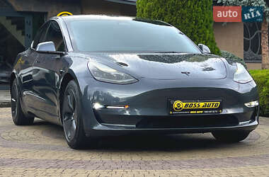 Седан Tesla Model 3 2022 в Львові