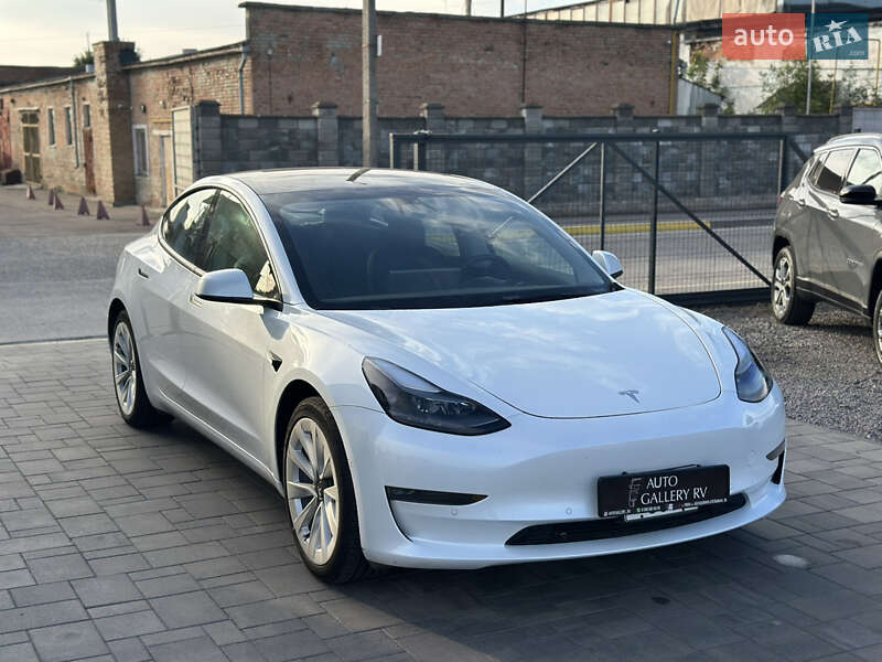 Седан Tesla Model 3 2022 в Рівному фото 3 Седан Tesla Model 3 2022 в Рівному