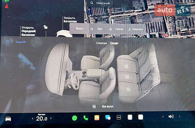 Седан Tesla Model 3 2021 в 