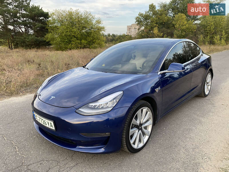 Седан Tesla Model 3 2019 в Дніпрі фото Седан Tesla Model 3 2019 в Дніпрі