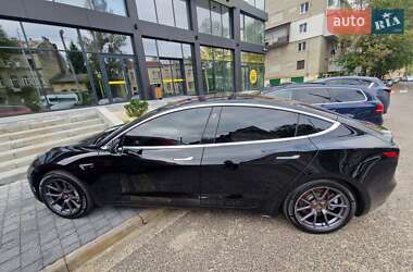 Седан Tesla Model 3 2018 в 