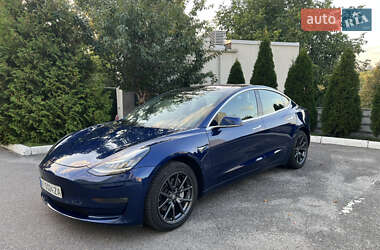 Седан Tesla Model 3 2018 в 