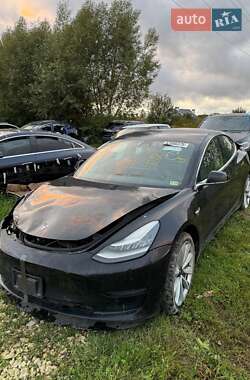 Седан Tesla Model 3 2019 в Львові
