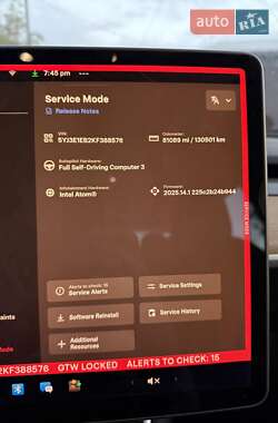Седан Tesla Model 3 2019 в 