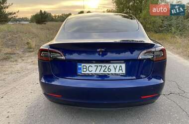 Седан Tesla Model 3 2019 в 