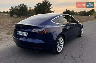 Седан Tesla Model 3 2019 в 