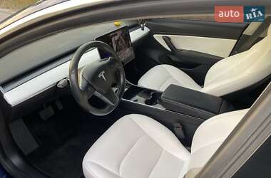 Седан Tesla Model 3 2019 в 