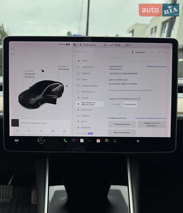 Седан Tesla Model 3 2019 в Ужгороде