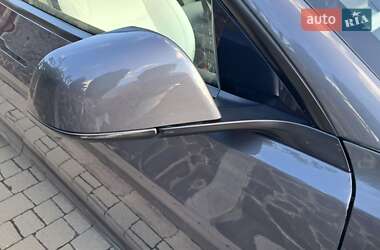Седан Tesla Model 3 2023 в 