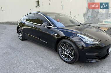 Седан Tesla Model 3 2018 в 