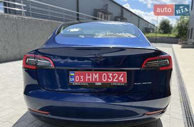 Седан Tesla Model 3 2019 в 